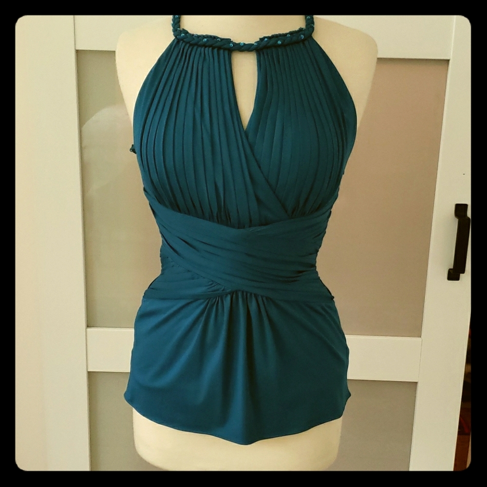 Le Chateau sleeveless blouse